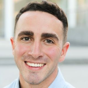 Meet your Posher, Adam